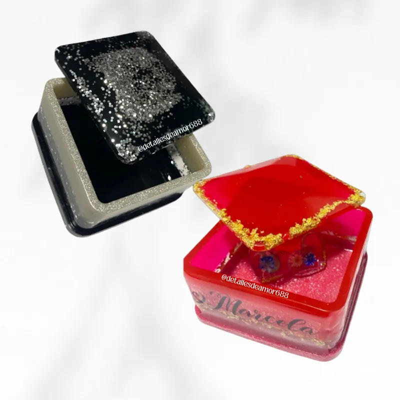 Regalos en resina personalizados - llaveros artesanales flores eternas