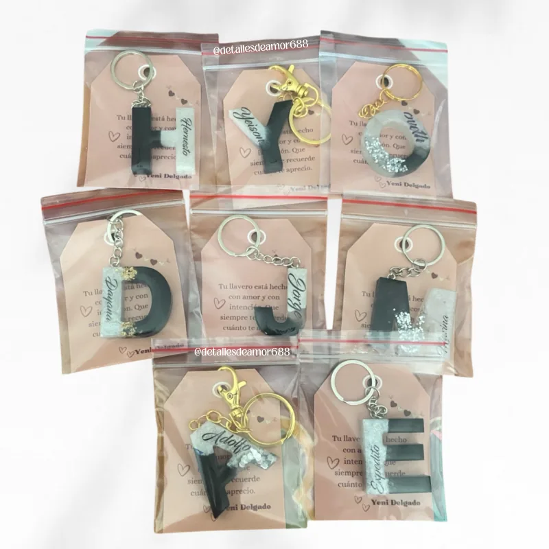 Personalized resin gifts - handcrafted keychains eternal flowers